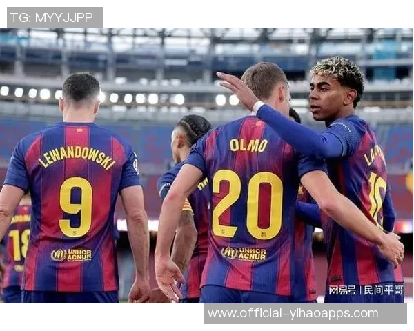 EAFC26年度蓝候选名单揭晓梅罗领衔前锋亚马尔拉菲萨拉赫意外入选中场